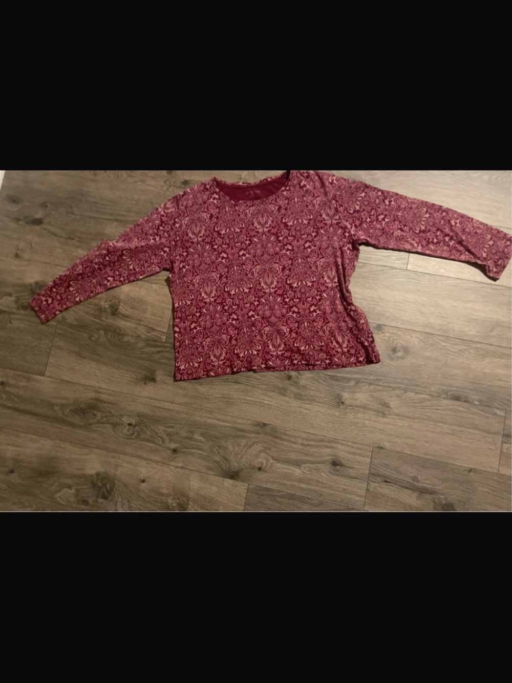 Women’s size XL vintage long sleeve top